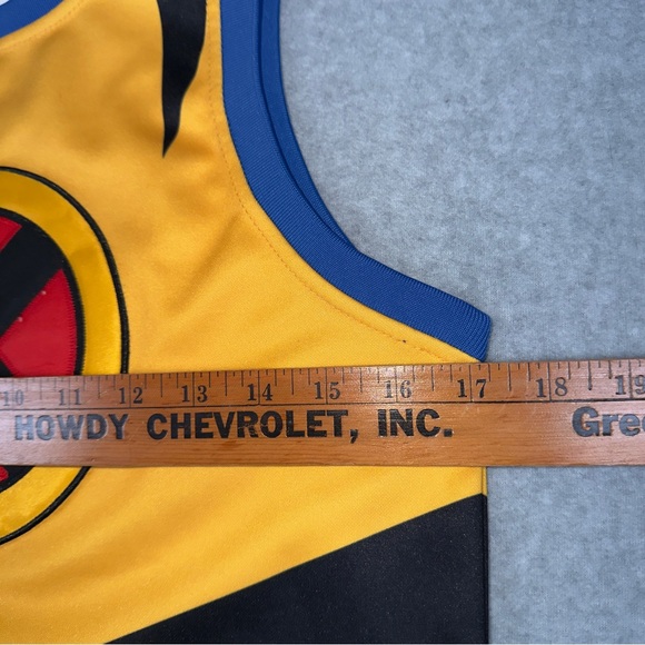 Wolverine X-Men Headgear Classics Basketball Jersey MEDIUM EUC DC COMICS HGC - Picture 7 of 9